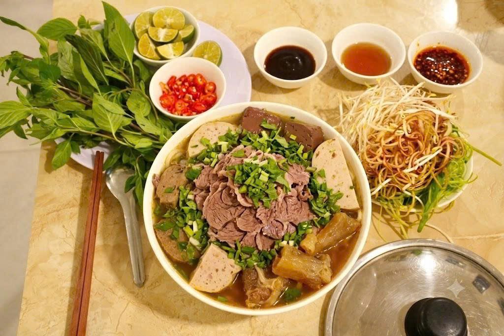 Bò Viên Góp Phần Tạo Nên Sức Hấp Dẫn Của Tô Bún Bò Bò viên