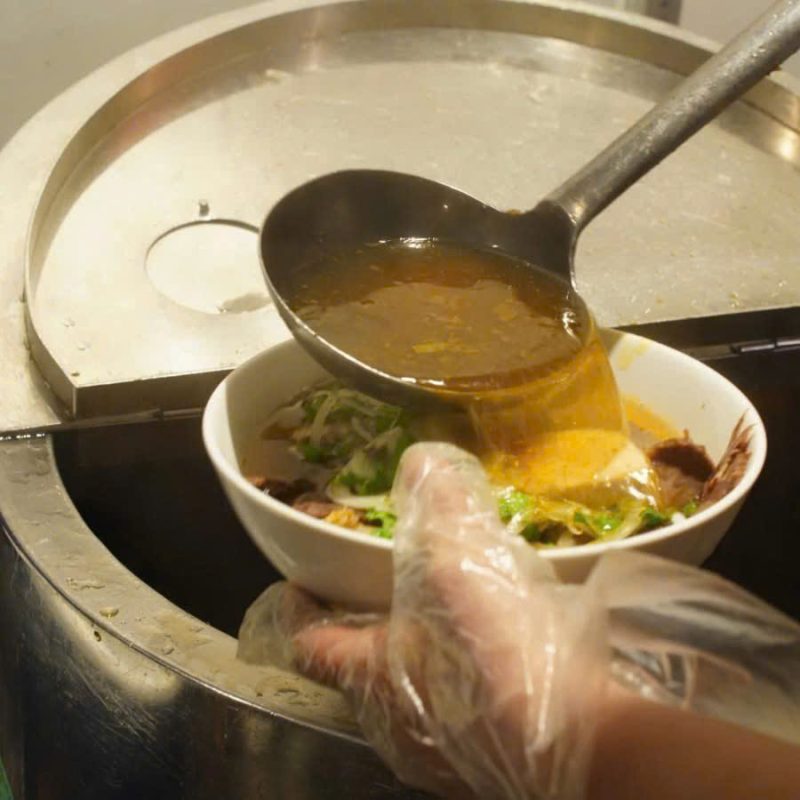 Nước Dùng Bún Bò Tạo Nên Hương Vị Đặc Trưng nước dùng bún bò